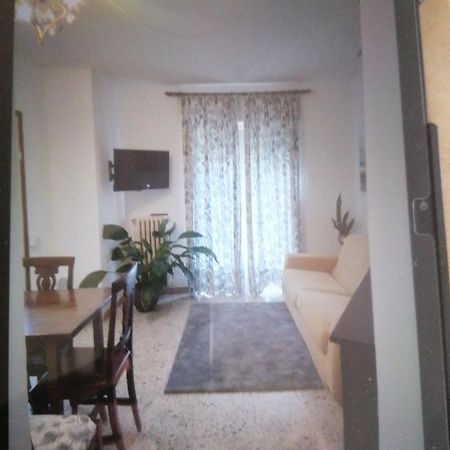 Apartamento Casa Silvio Torri Del Benaco Exterior foto