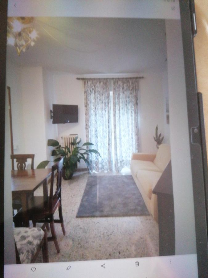 Apartamento Casa Silvio Torri Del Benaco Exterior foto